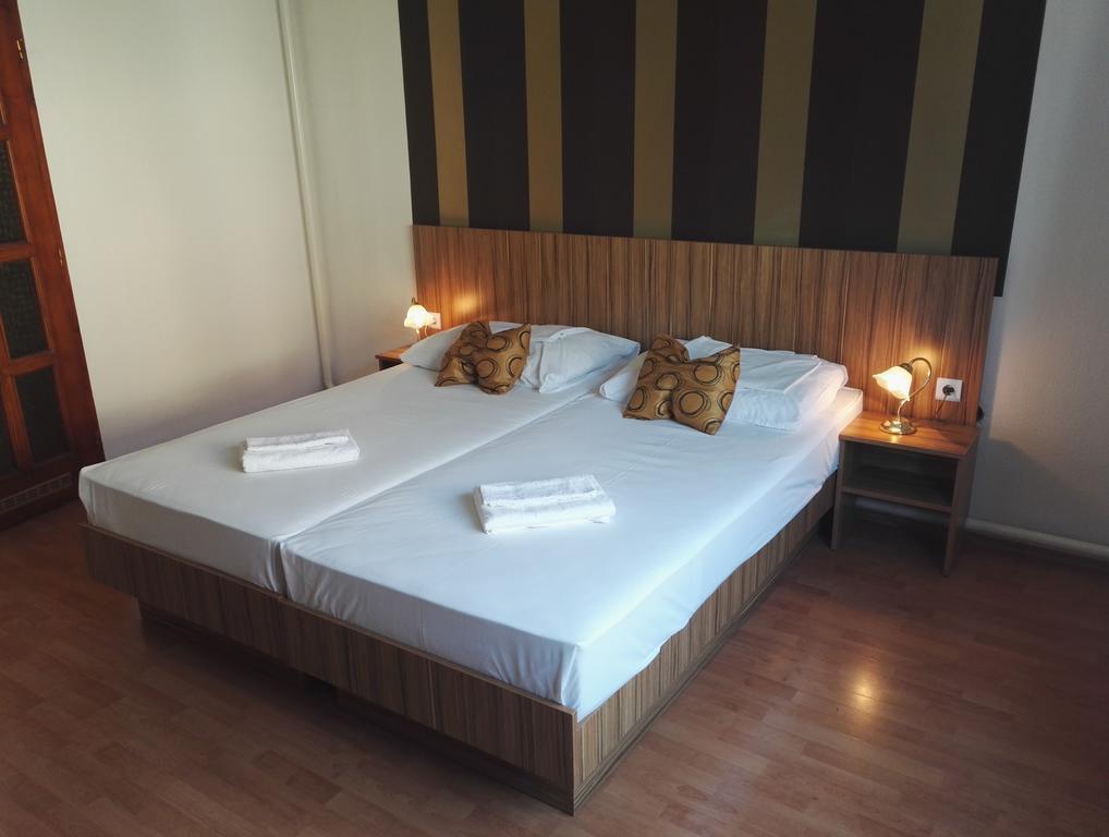 Hid Hotel 布达佩斯 外观 照片